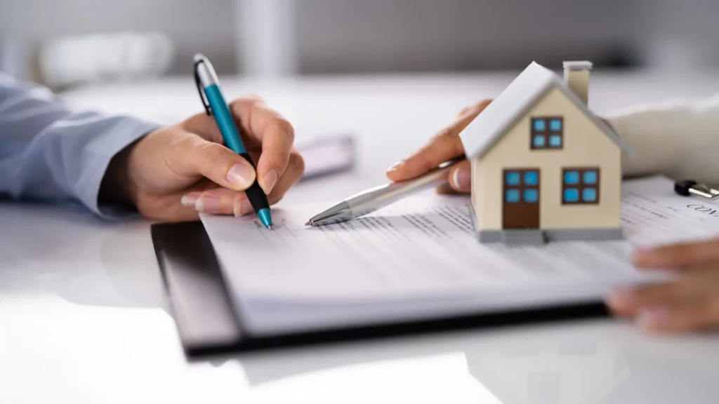 Living Without a Contract Can Be Risky. How Do Tenant Rights Without a Lease Work?