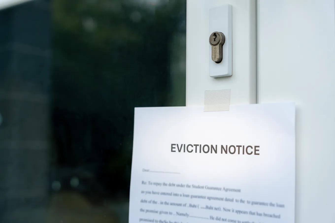 A guide on obtaining a free eviction notice, featuring step-by-step instructions and relevant resources.